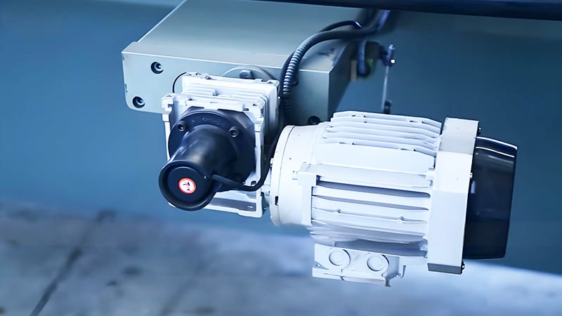 Sheet Metal Shearing Machine